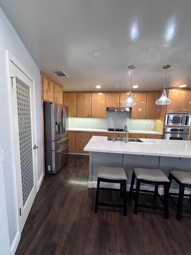 Building Photo - 5302 Doble Aguila Way