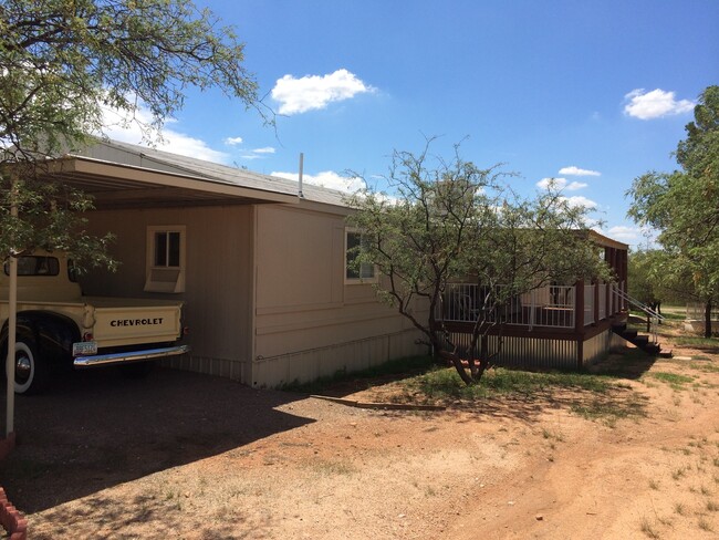 Primary Photo - Large manufactured home in J-6