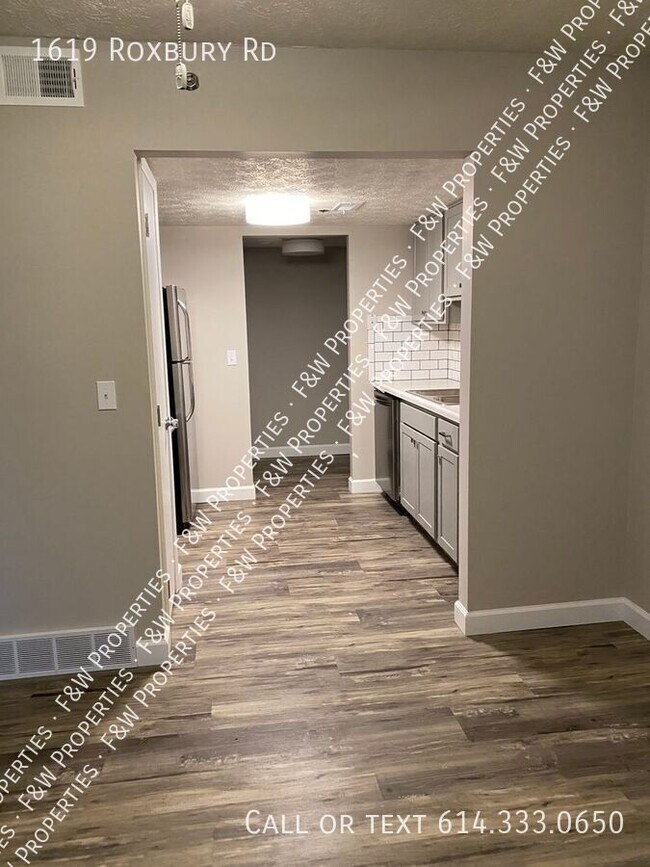 Building Photo - Marble Cliff Village, Roxbury Arms Apartments