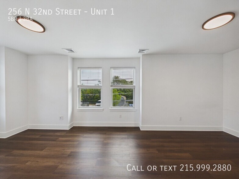 Building Photo - 256 N 32nd St
