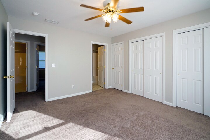 Building Photo - 17 Silver Creek Dr