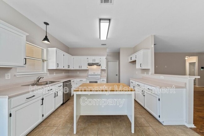 Building Photo - 659 Coral Harbor