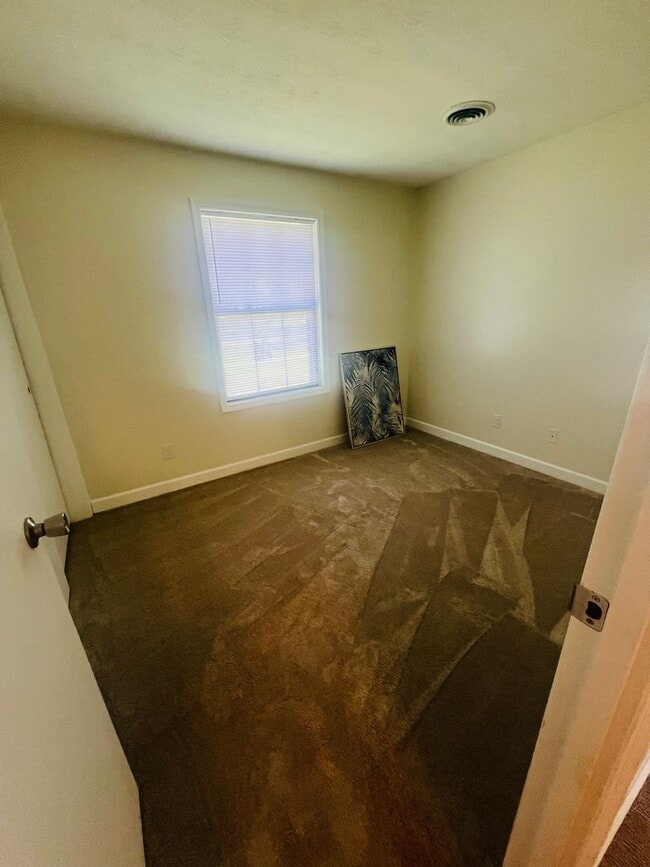 Building Photo - Welcome to Woodbine One