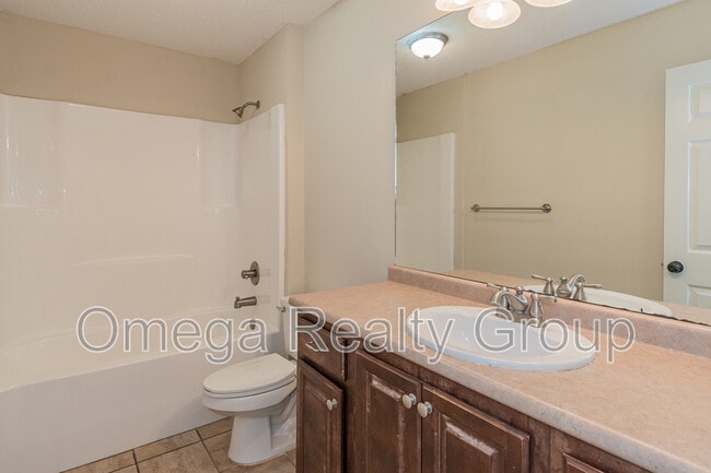 Building Photo - 13865 Roanoke Dr