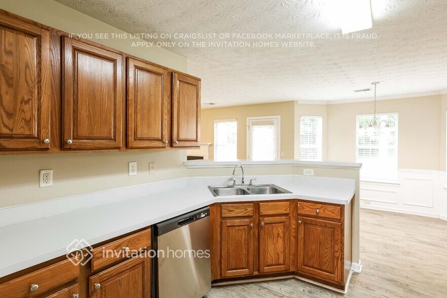 Building Photo - 3753 Swain St