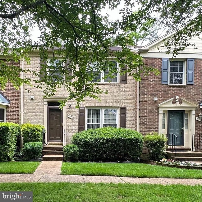 Building Photo - 5127 Kenside Ct