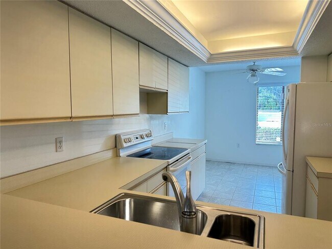 Building Photo - 6191 Timberlake Dr