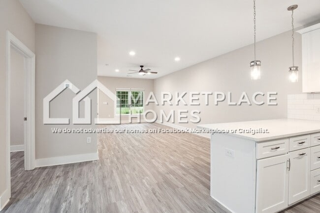 Building Photo - 3417 Durham Ln
