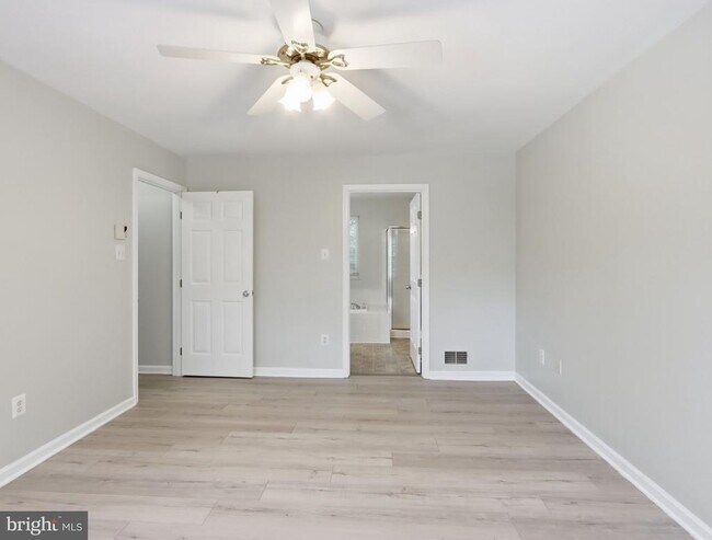 Building Photo - 8 Quails Nest Ct
