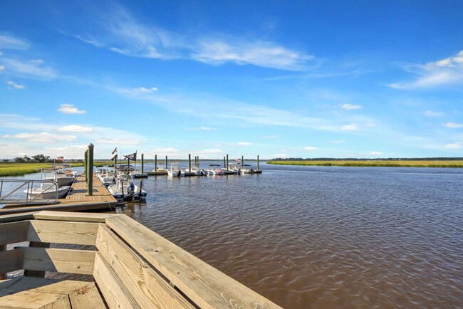 Building Photo - 3 Bed/2 Bath in Deep Water Community