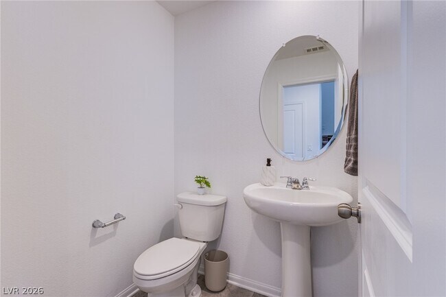 Building Photo - 5215 Lissome Lily Ct