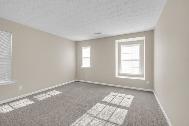 Building Photo - PRICE DROP!!! 3 BEDROOM 2.5 BATH SOUTH FULTON HOME!!