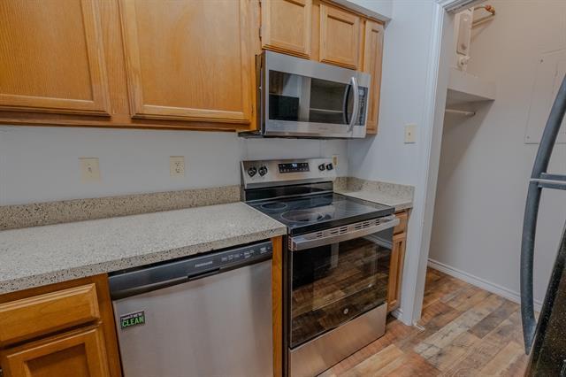 Building Photo - 501 Arbor Creek Dr
