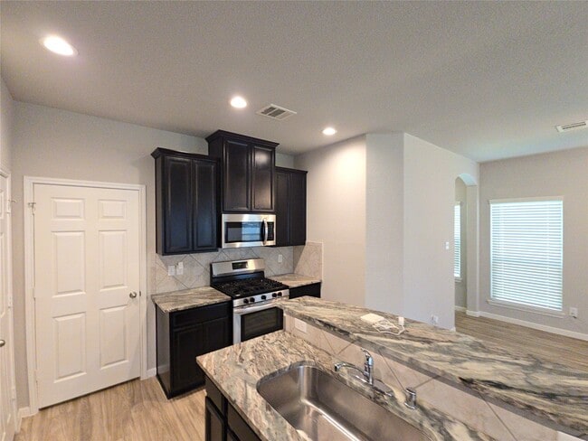 Building Photo - 6543 Castle Loch Ct
