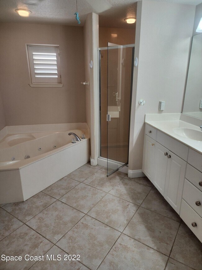 Building Photo - 703 Solana Shores Dr