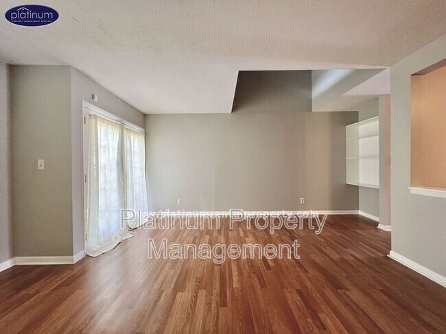 Building Photo - 63 Sandalwood Cir