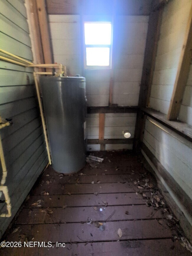 Building Photo - 2092 Benedict Rd