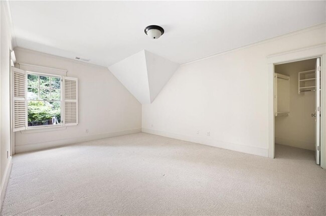 Building Photo - 3487 Habersham Rd NW