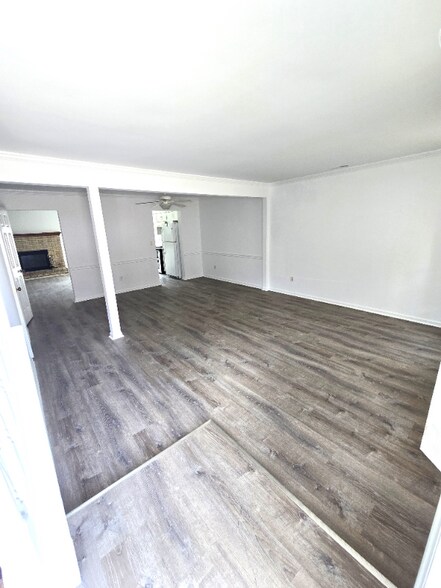 Building Photo - 691 Biltmore Dr