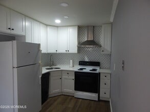 Building Photo - 77C Cambridge Cir