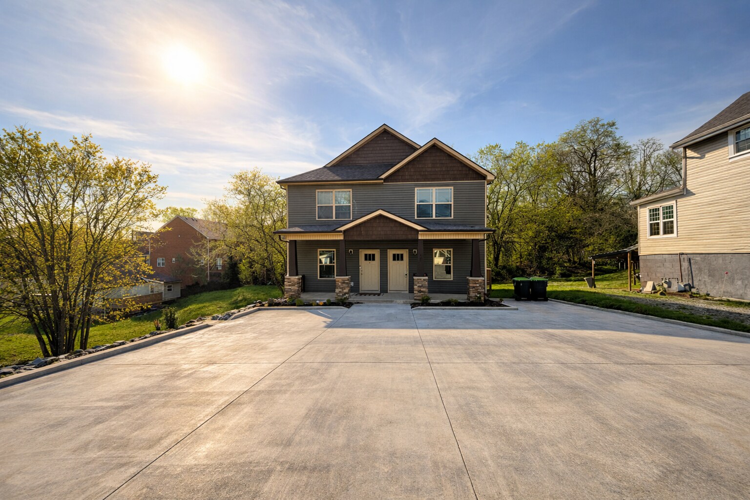 Building Photo - 420 S 2nd St