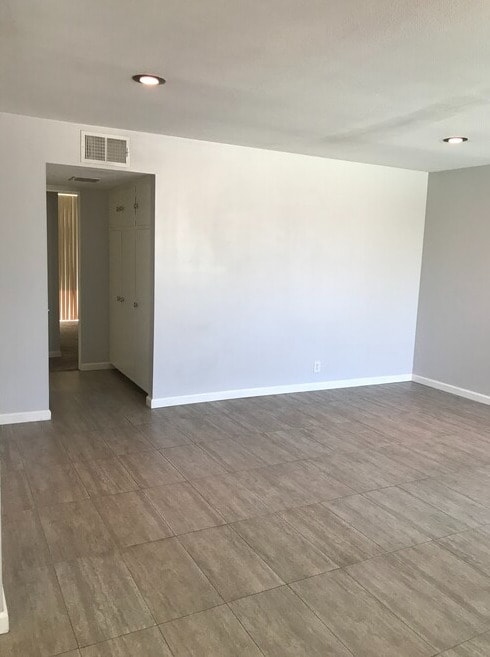 Building Photo - 73955 Shadow Mountain Dr