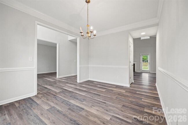 Building Photo - 2704 Piersland Drive