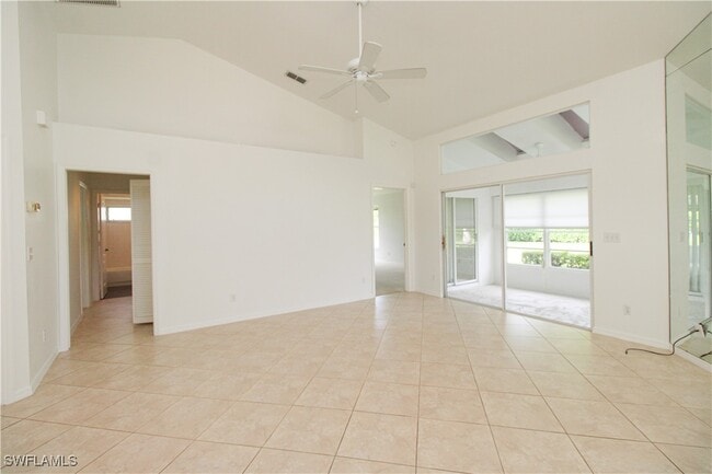 Building Photo - 10201 Regent Cir