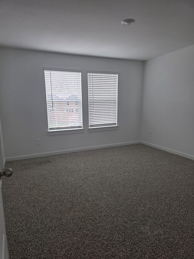 Building Photo - 2803 Lisburn Ter Ln