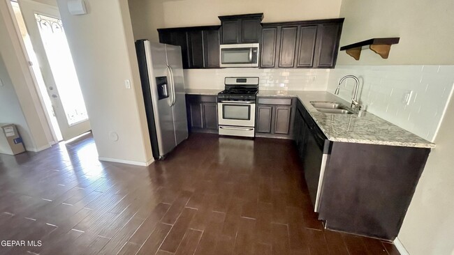 Building Photo - 6673 Boulder Canyon Ln