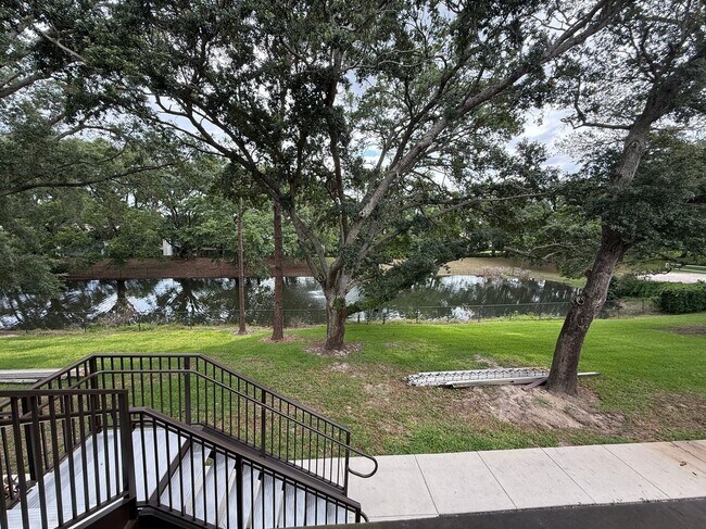 Building Photo - Lakewood Park 365-202 Lakepointe - Lakewood Park 365-202 Lakepointe