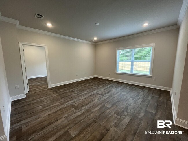 Building Photo - 14836 Dayton Cir