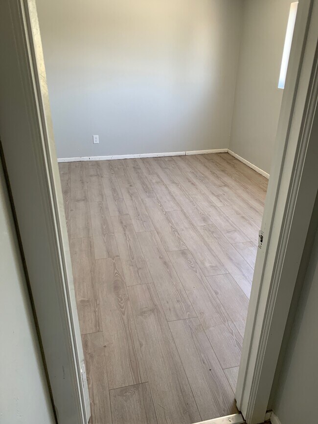 Building Photo - 1324 N 22nd St