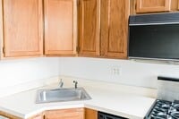 Building Photo - Spectacular Studio Located Where Brooklyn Heights Meets Cobble Hill!