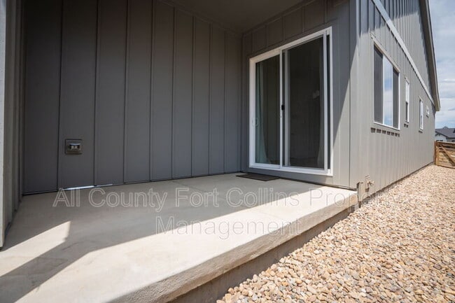 Building Photo - 5967 Rendezvous Pkwy