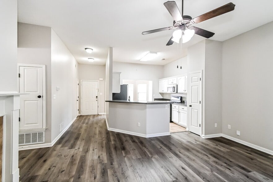Building Photo - 316 Vaiden Ridge Dr N