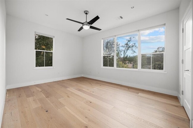 Building Photo - 5001 Shoal Creek Blvd