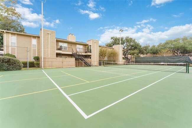 Building Photo - 710 Bering Dr