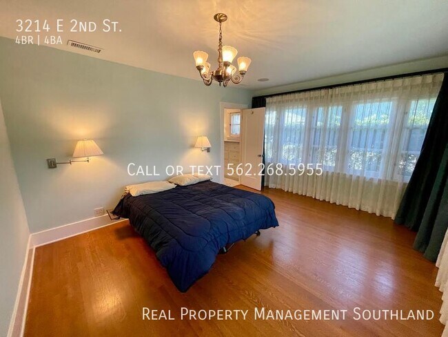 Building Photo - 4 BEDROOM 3 1/2 BATH ESTATE SITUATED IN PR...