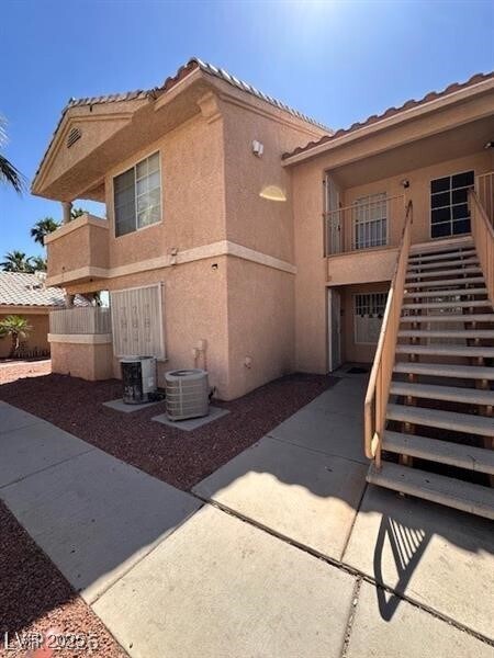Building Photo - 1830 N Pecos Rd