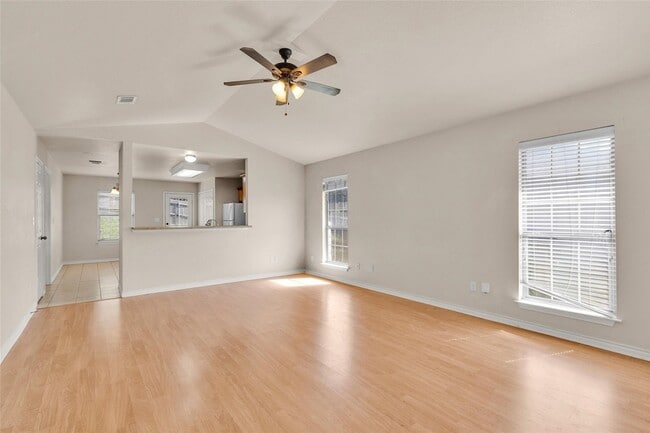 Building Photo - 115 Bolero Way