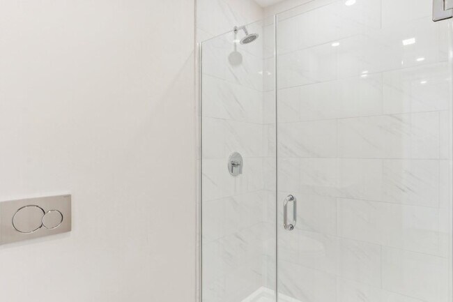 Building Photo - 1970 Dorchester Ave