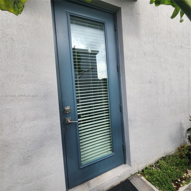 Building Photo - 13245 SW 271st Ter