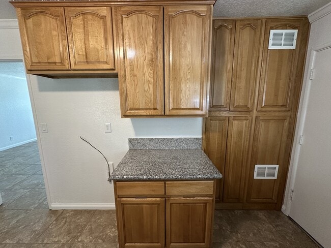 Building Photo - 13082 14th St