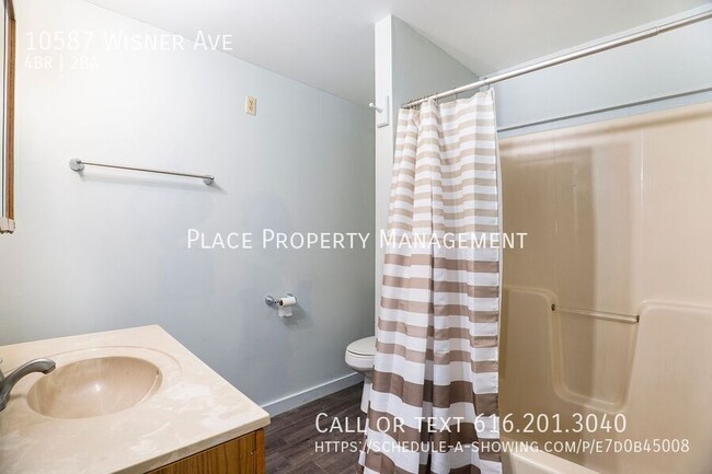 Building Photo - 10587 Wisner Ave