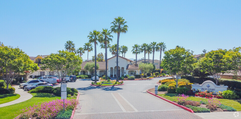 Primary Photo - Palm Court Apartments