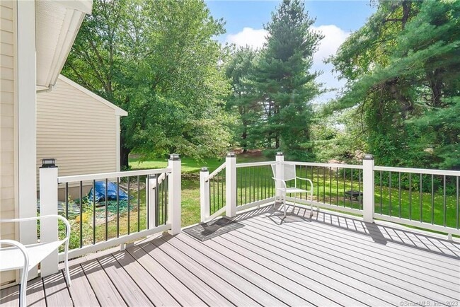 Building Photo - 25 Walcott Green