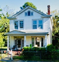 Building Photo - Charming 4bdrm/1.5bth Home Located in Richmond's North Highland Park w/Balcony!!