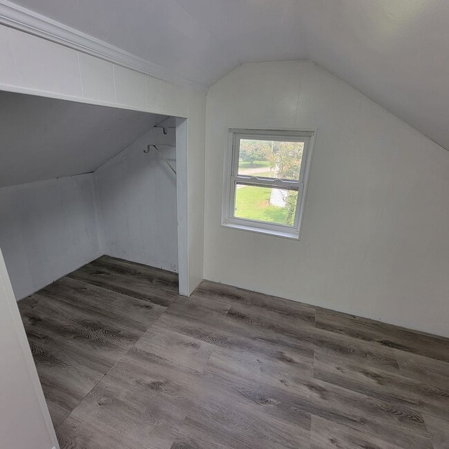Building Photo - 3/2 -Bonus Room & Basement-Livingston