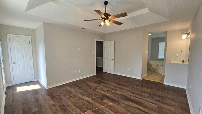 Building Photo - 123 Moss Creek Dr
